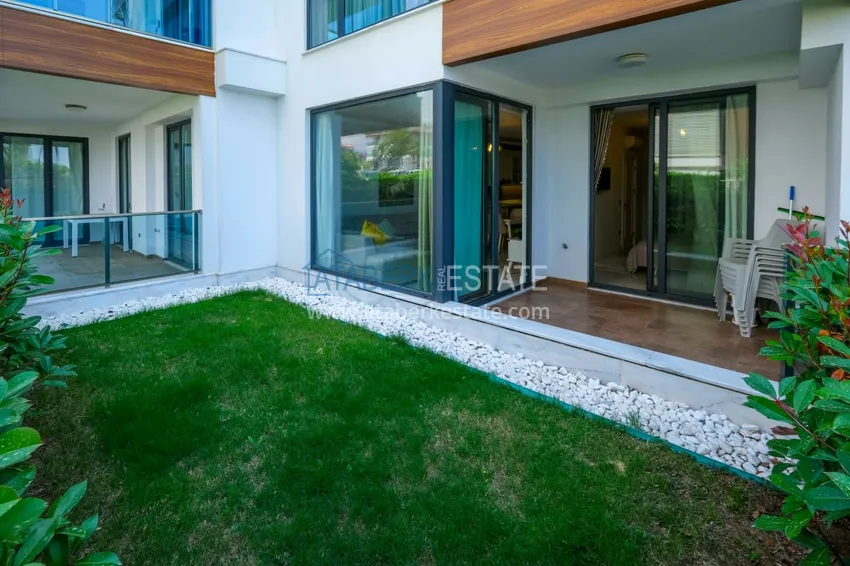 Kupuj  Apartament 1+1 z prywatnym ogrodem w elitarnym kompleksie przy plaży — Alanya, dzielnica Kestel 3 