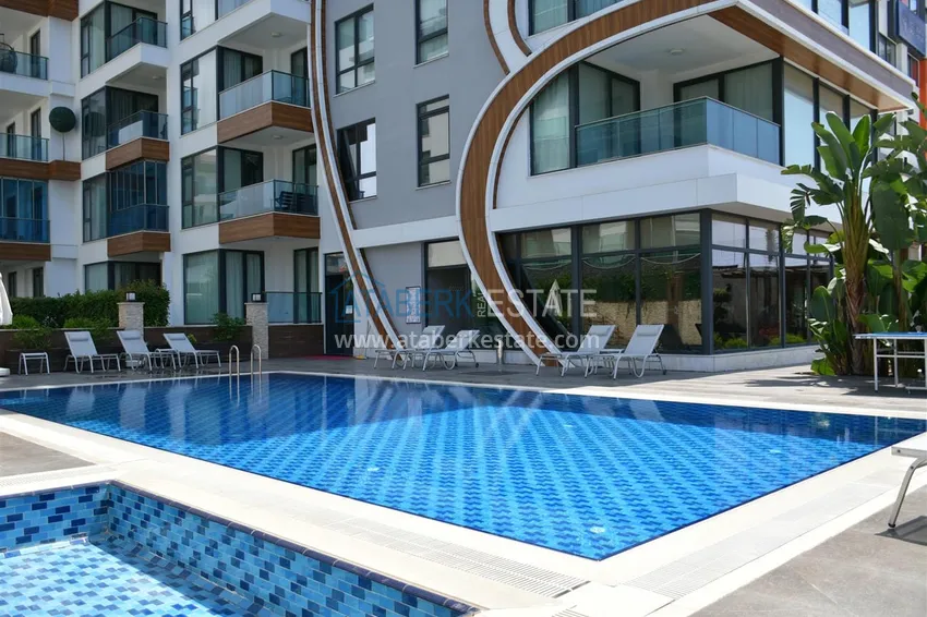 Apartament 1+1 z prywatnym ogrodem w elitarnym kompleksie przy plaży — Alanya, dzielnica Kestel 9 