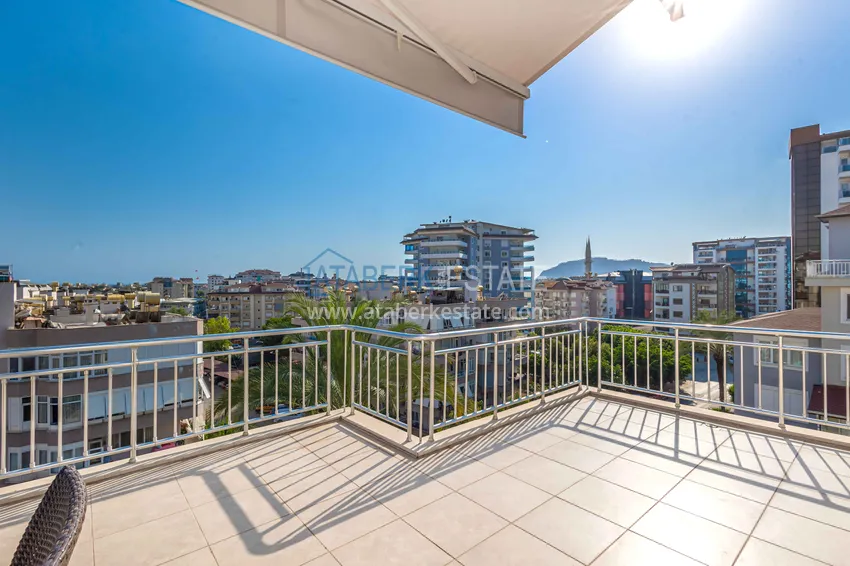 Kupuj  Apartament 2+1 z dużym tarasem w dzielnicy Cikcilli, Alanya — nieruchomość na zezwolenie na pobyt 18 