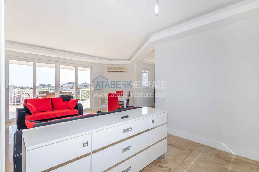 Kupuj  Apartament 2+1 z dużym tarasem w dzielnicy Cikcilli, Alanya — nieruchomość na zezwolenie na pobyt 4 