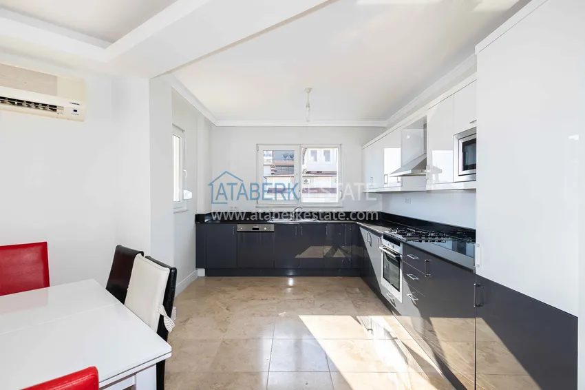 Kupuj  Apartament 2+1 z dużym tarasem w dzielnicy Cikcilli, Alanya — nieruchomość na zezwolenie na pobyt 8 
