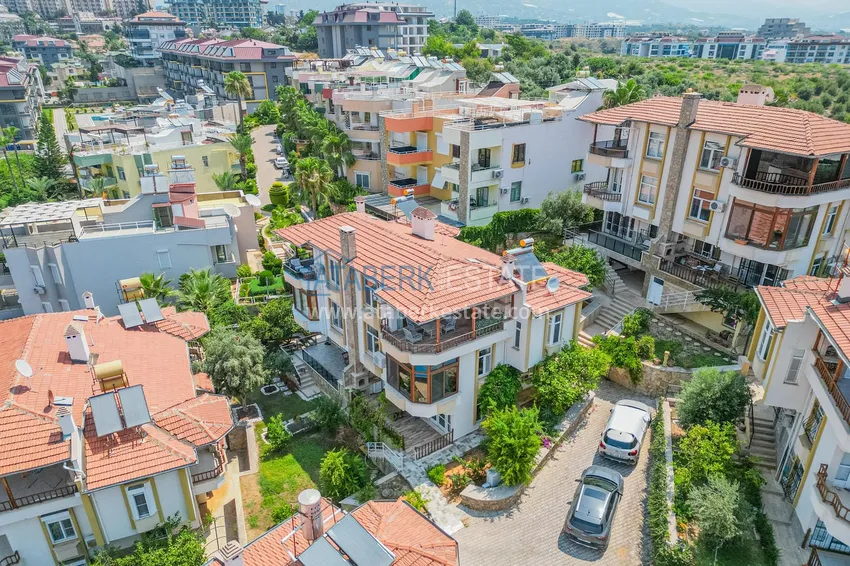 Kamienica Triplex 3+1 w Alanyi, dzielnica Kestel — kompleks domków letniskowych 300 metrów od morza 3 
