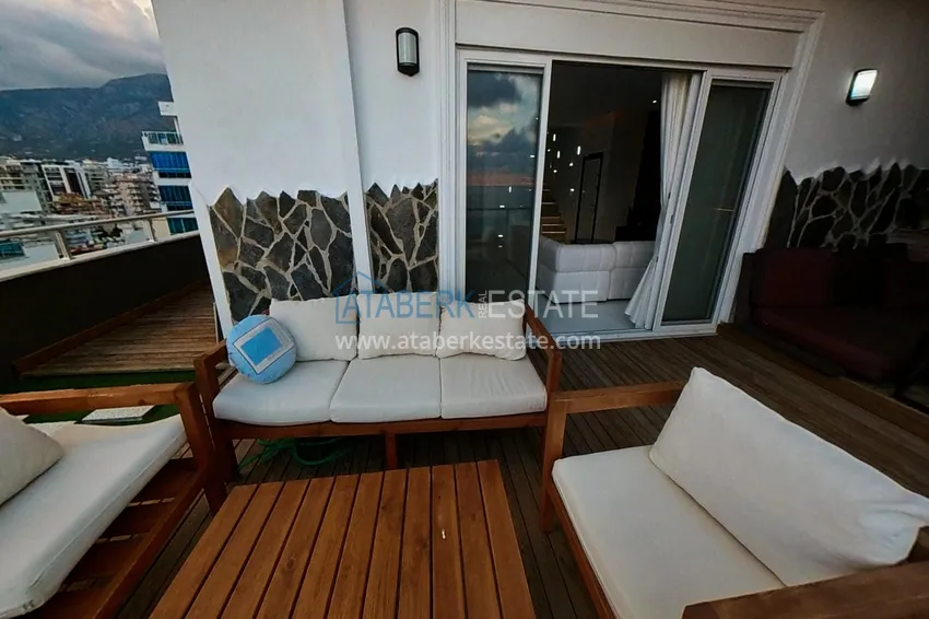 Kupuj  Elitarny triplex penthouse o oryginalnym designie w Alanya, dzielnica Mahmutlar 15 
