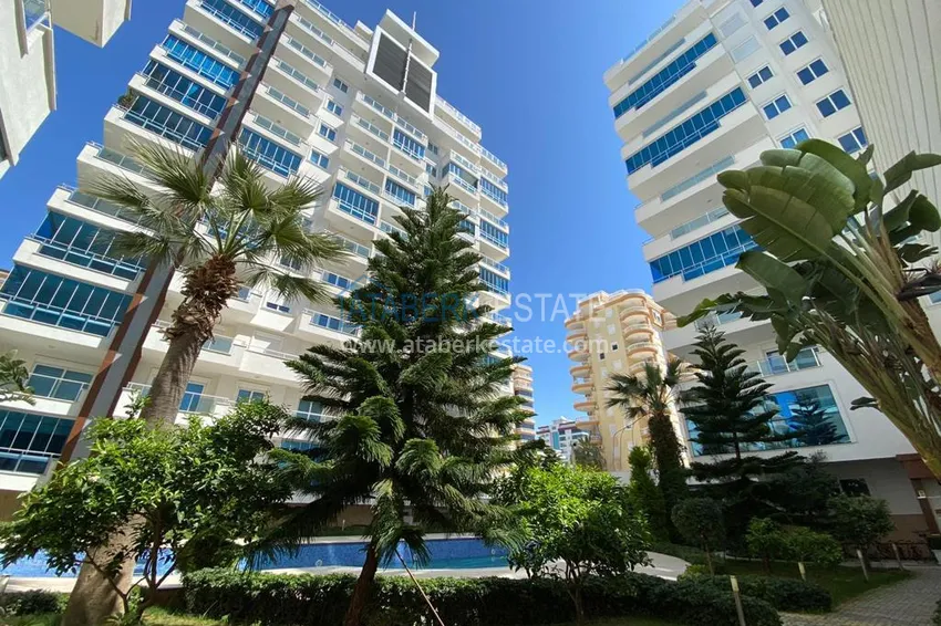 Elitarny triplex penthouse o oryginalnym designie w Alanya, dzielnica Mahmutlar 1 