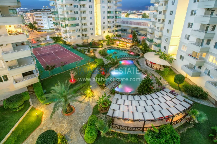 Nieruchomość na zezwolenie na pobyt w Alanyi. Dwupoziomowy penthouse pod klucz z panoramicznym widokiem, dzielnica Tosmur 4 
