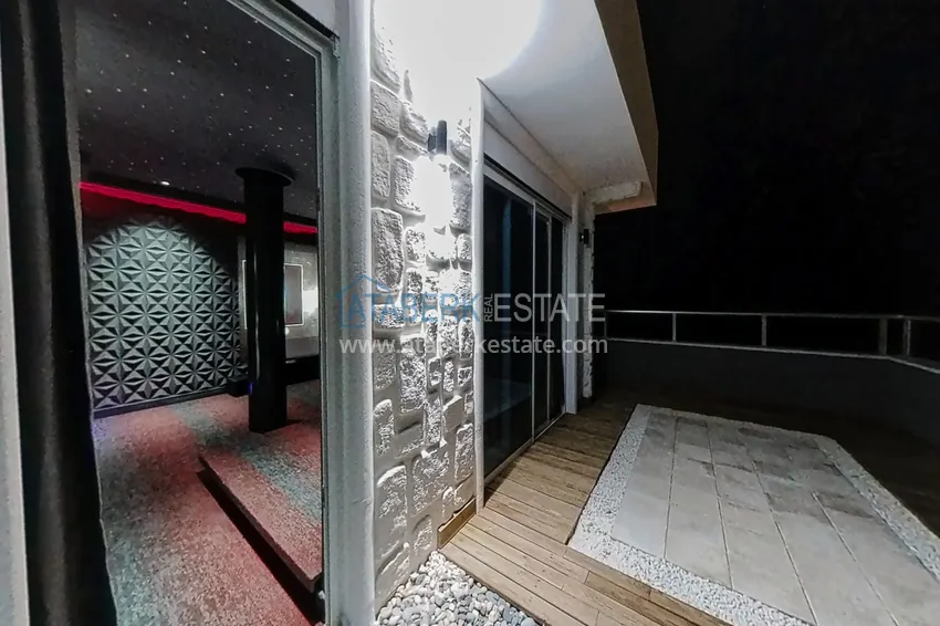 Kupuj  Elitarny triplex penthouse o oryginalnym designie w Alanya, dzielnica Mahmutlar 63 