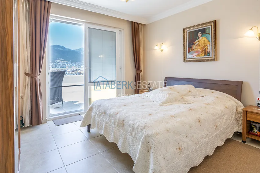 Kupuj  Nieruchomość na zezwolenie na pobyt w Alanyi. Dwupoziomowy penthouse pod klucz z panoramicznym widokiem, dzielnica Tosmur 6 