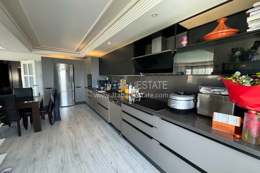 Kupuj Luksusowy apartament 3+1 na pierwszej linii w Tosmur, Alanya — układ liniowy, meble, widok na morze 10