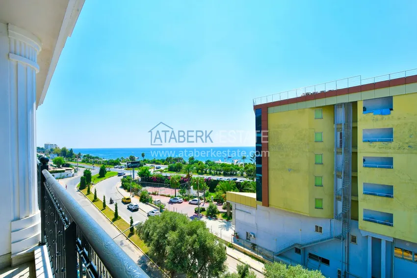 Kupuj  Dwupoziomowy penthouse 3+1 w Kargicaku — pod klucz, odpowiedni dla obywatelstwa 9 