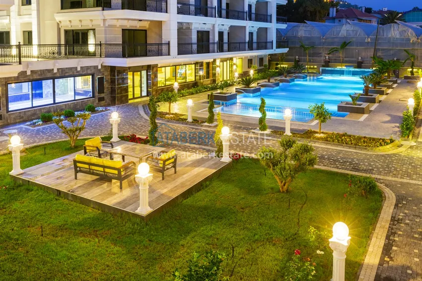 Dwupoziomowy penthouse 3+1 w Kargicaku — pod klucz, odpowiedni dla obywatelstwa 11 