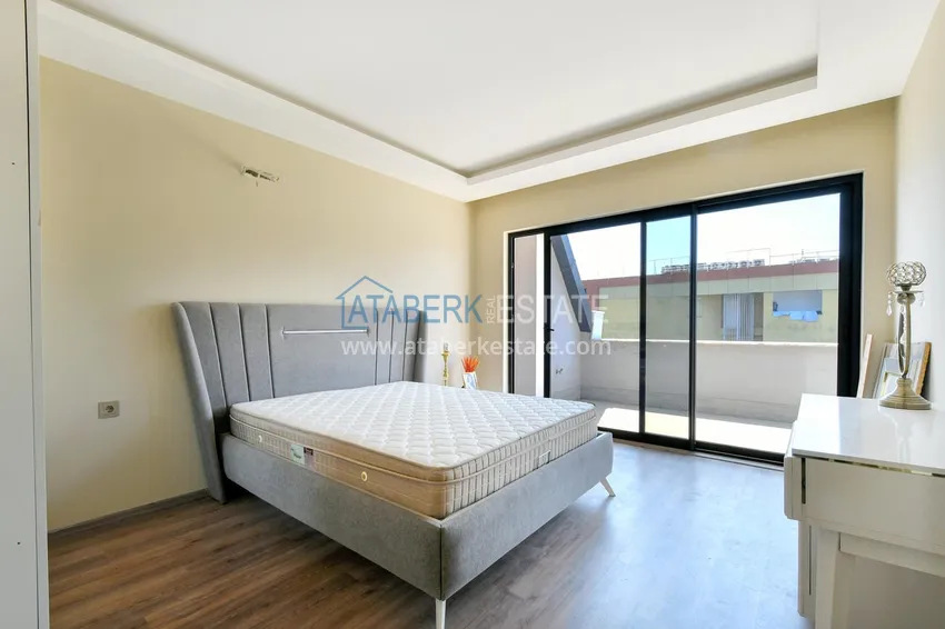 Kupuj  Dwupoziomowy penthouse 3+1 w Kargicaku — pod klucz, odpowiedni dla obywatelstwa 13 