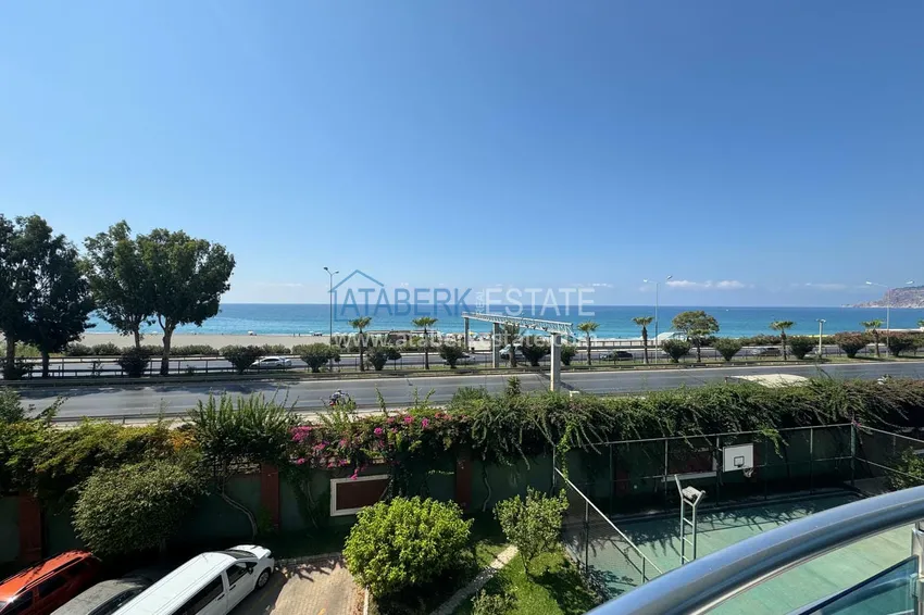 Kupuj Luksusowy apartament 3+1 na pierwszej linii w Tosmur, Alanya — układ liniowy, meble, widok na morze 15