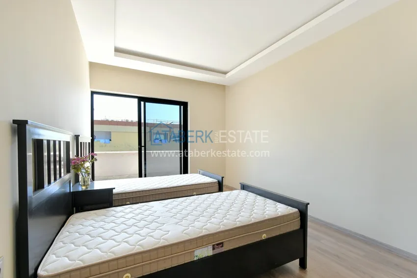 Kupuj  Dwupoziomowy penthouse 3+1 w Kargicaku — pod klucz, odpowiedni dla obywatelstwa 15 