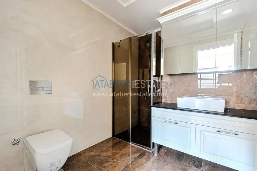 Kupuj  Dwupoziomowy penthouse 3+1 w Kargicaku — pod klucz, odpowiedni dla obywatelstwa 20 