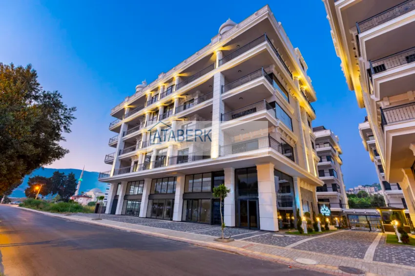 Dwupoziomowy penthouse 3+1 w Kargicaku — pod klucz, odpowiedni dla obywatelstwa 23 