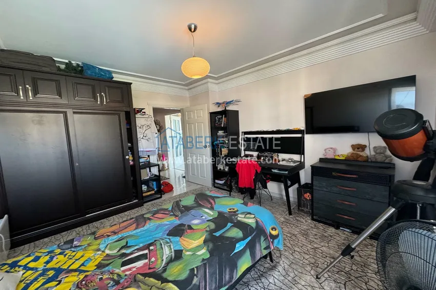 Kupuj Luksusowy apartament 3+1 na pierwszej linii w Tosmur, Alanya — układ liniowy, meble, widok na morze 24