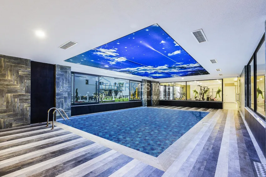 Dwupoziomowy penthouse 3+1 w Kargicaku — pod klucz, odpowiedni dla obywatelstwa 30 