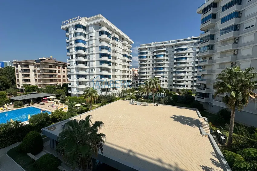 Kupuj Luksusowy apartament 3+1 na pierwszej linii w Tosmur, Alanya — układ liniowy, meble, widok na morze 30