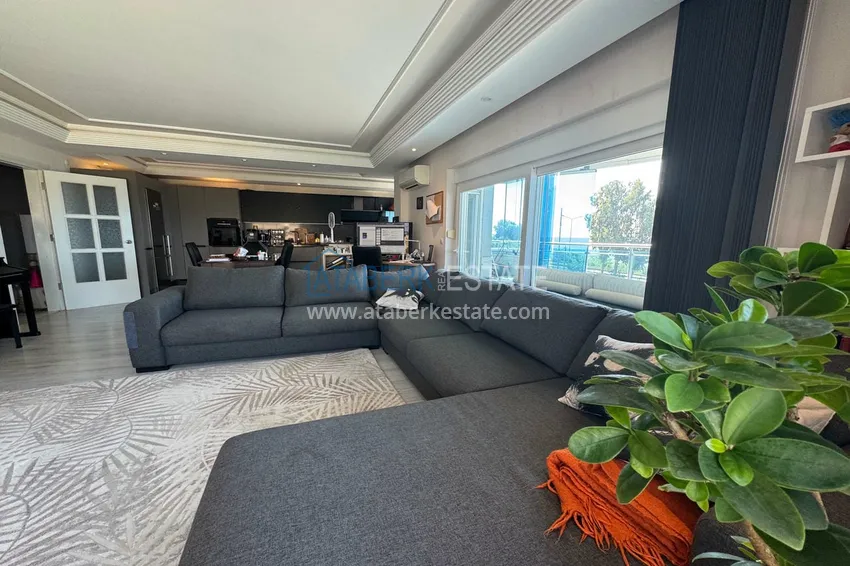 Kupuj Luksusowy apartament 3+1 na pierwszej linii w Tosmur, Alanya — układ liniowy, meble, widok na morze 6