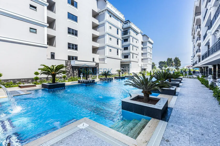 Dwupoziomowy penthouse 3+1 w Kargicaku — pod klucz, odpowiedni dla obywatelstwa 7 