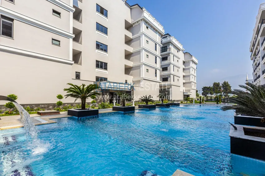 Dwupoziomowy penthouse 3+1 w Kargicaku — pod klucz, odpowiedni dla obywatelstwa 8 