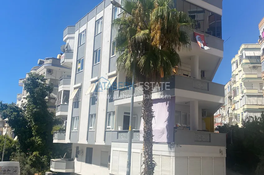 Apartament 2+1 w centrum Alanyi, plaża Kleopatra — nieruchomość na zezwolenie na pobyt  1 