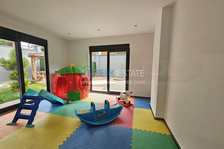 1+1 apartamenty z doskonałym wykończeniem w centrum Alanyi, plaża Kleopatra 8 
