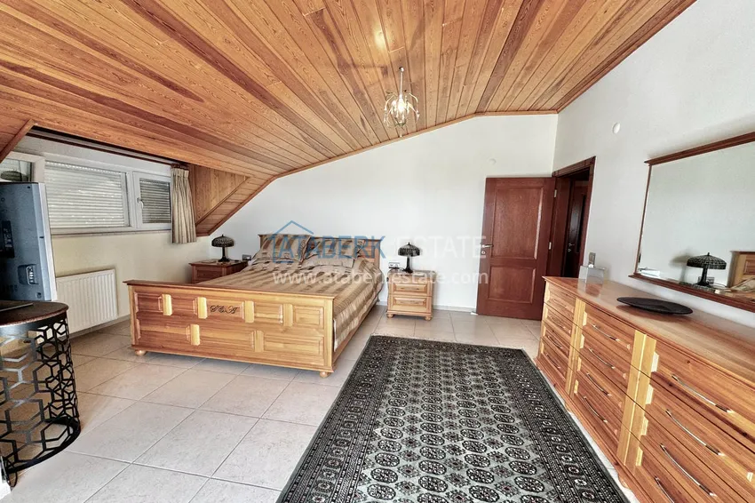 Kupuj  Przestronny, panoramiczny dwupoziomowy penthouse w centrum Alanyi — umeblowany i wyposażony w saunę, odpowiedni na zezwolenie na pobyt  17 