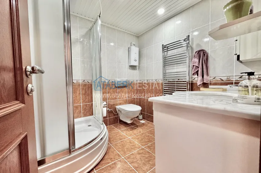 Kupuj  Przestronny, panoramiczny dwupoziomowy penthouse w centrum Alanyi — umeblowany i wyposażony w saunę, odpowiedni na zezwolenie na pobyt  25 