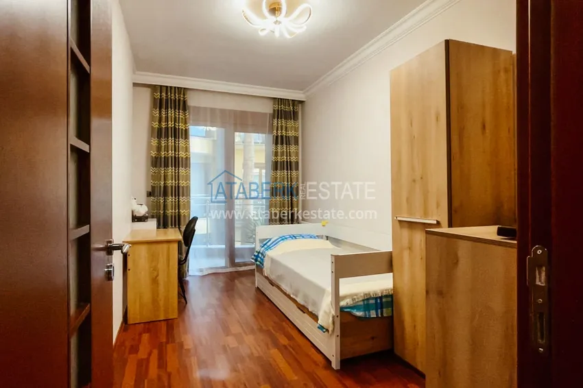 Kupuj  Apartament 3+1 przy plaży w centrum Alanyi, liniowy, umeblowany, opcja zezwolenia na pobyt 11 