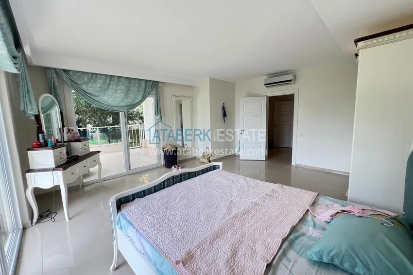 Kupuj  Duplex 4+1 z ogrodem w Kargicak — umeblowany, w luksusowym kompleksie 24 