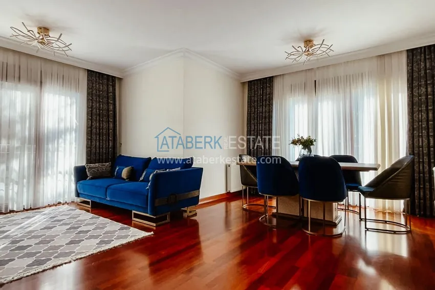 Kupuj  Apartament 3+1 przy plaży w centrum Alanyi, liniowy, umeblowany, opcja zezwolenia na pobyt 2 