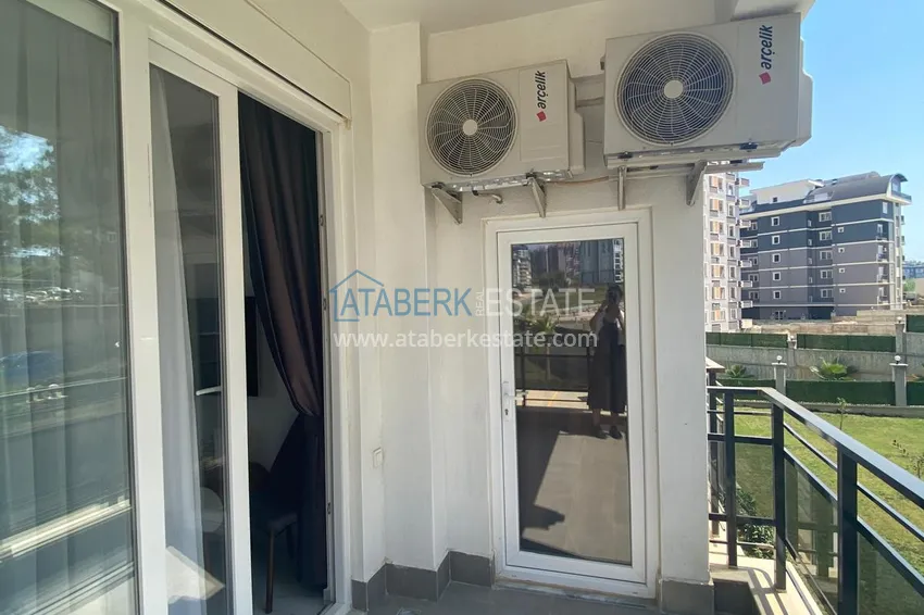 Kupuj  Długoterminowy wynajem mieszkania 1+1 w komfortowym kompleksie - Alanya, Avsallar nr 22 12 