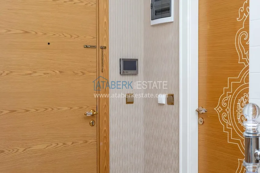 Kupuj  Luksusowy penthouse 3+1 z jacuzzi i tarasem — ekskluzywna opcja w Mahmutlar 27 