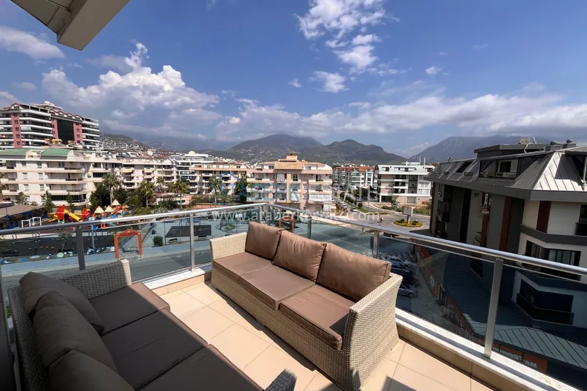 Kupuj  Dwupoziomowy penthouse 2+1 z meblami i widokiem na miasto - w okolicy Oba 20 