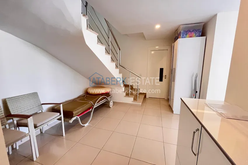 Kupuj  Dwupoziomowy penthouse 2+1 z meblami i widokiem na miasto - w okolicy Oba 3 