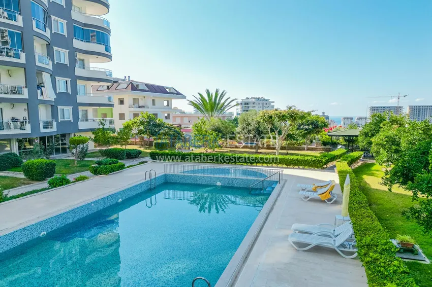 Apartament 2+1 z widokiem na morze w dzielnicy Alanya Mahmutlar  6 