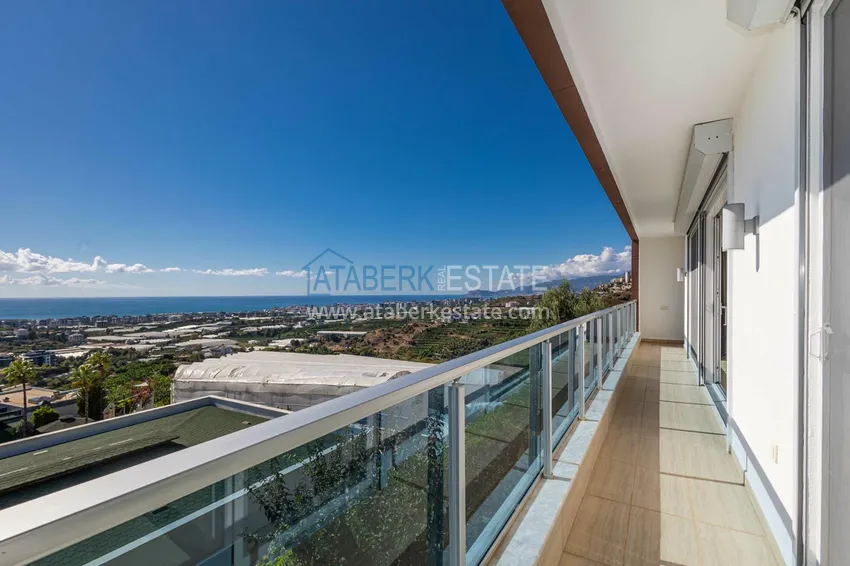 Kupuj  Elegancka willa 3+1 z panoramicznym widokiem na morze i góry w elitarnym kompleksie — Alanya, dzielnica Kargicak 10 