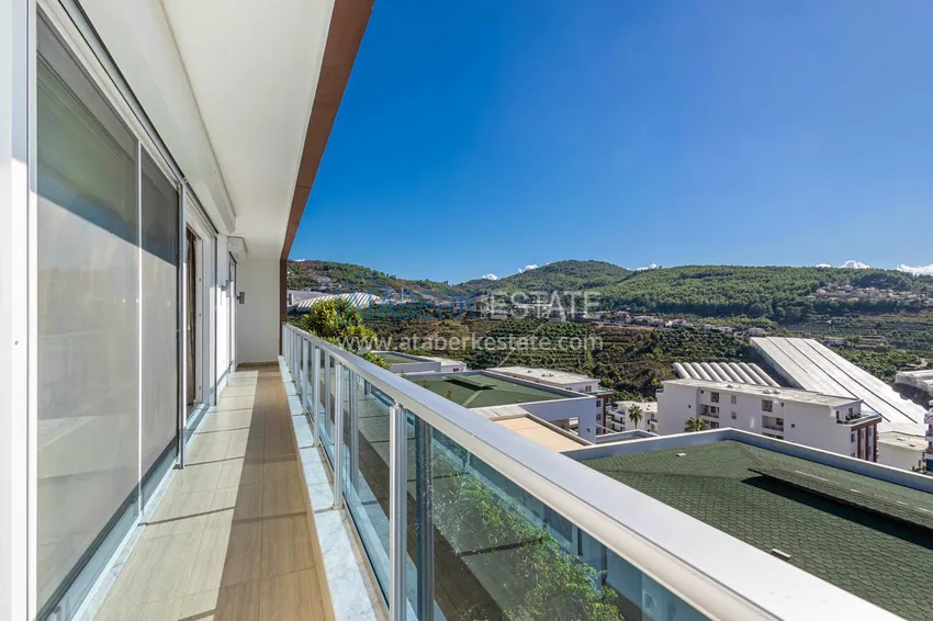 Kupuj  Elegancka willa 3+1 z panoramicznym widokiem na morze i góry w elitarnym kompleksie — Alanya, dzielnica Kargicak 11 