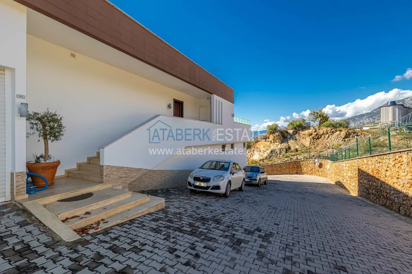 Elegancka willa 3+1 z panoramicznym widokiem na morze i góry w elitarnym kompleksie — Alanya, dzielnica Kargicak 9 