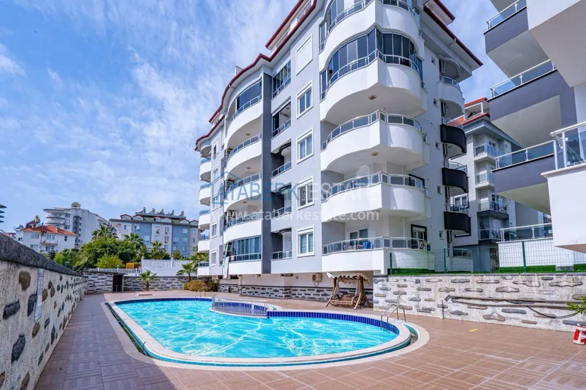 Apartament 2+1 w Alanya, dzielnica Cikcilli - umeblowane, oddzielna kuchnia i trzy balkony 4 