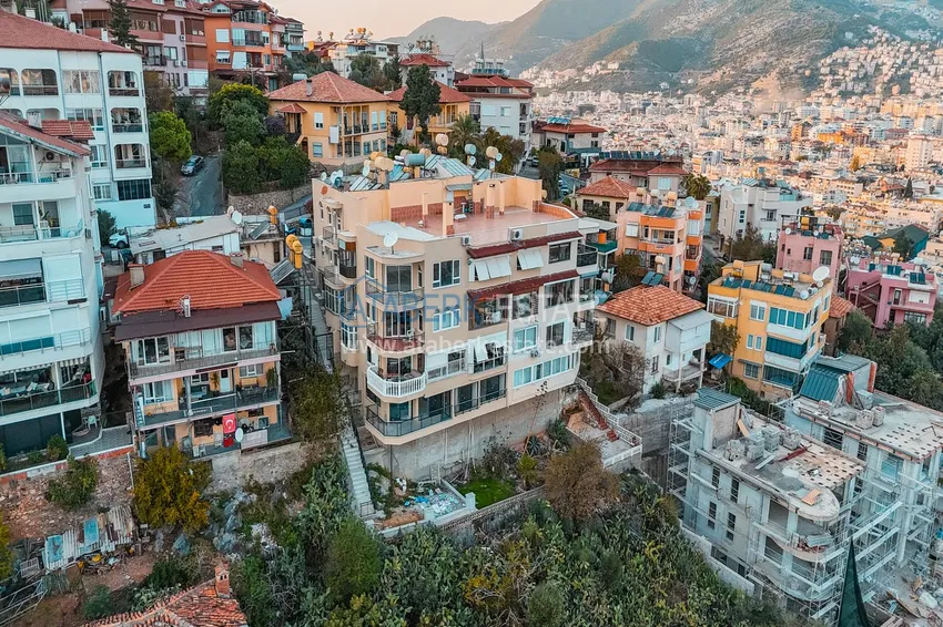 Apartament 3+1 na zezwolenie na pobyt w Alanyi, dzielnica Kale - umeblowany i z panoramicznym widokiem na morze i port  2 