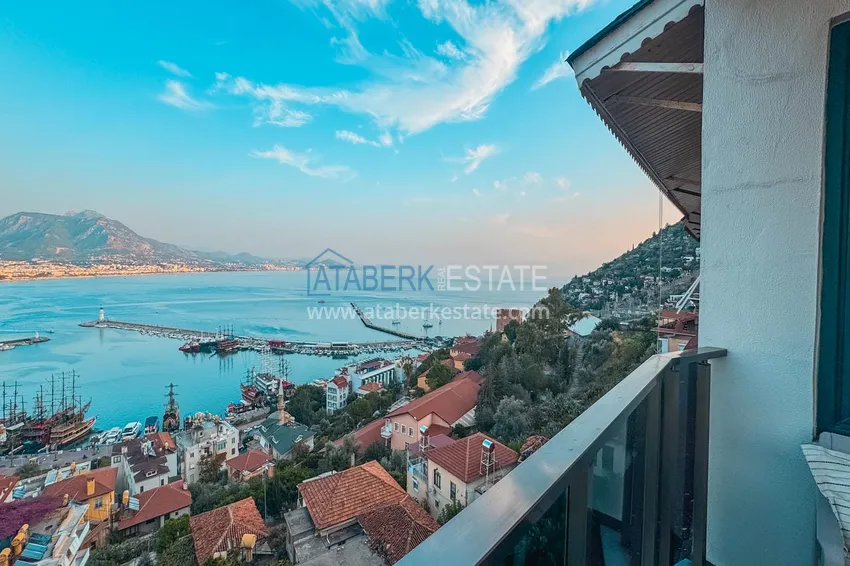 Kupuj  Apartament 3+1 na zezwolenie na pobyt w Alanyi, dzielnica Kale - umeblowany i z panoramicznym widokiem na morze i port  40 
