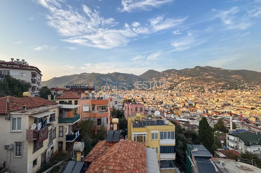 Kupuj  Apartament 3+1 na zezwolenie na pobyt w Alanyi, dzielnica Kale - umeblowany i z panoramicznym widokiem na morze i port  50 