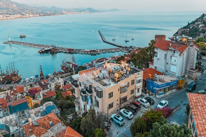 Apartament 3+1 na zezwolenie na pobyt w Alanyi, dzielnica Kale - umeblowany i z panoramicznym widokiem na morze i port  5 