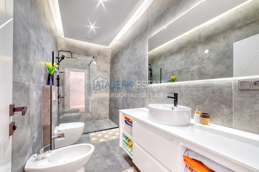 Kupuj  Duplex 4+1 w Alanya, dzielnica Oba - umeblowany penthouse na zezwolenie na pobyt 20 