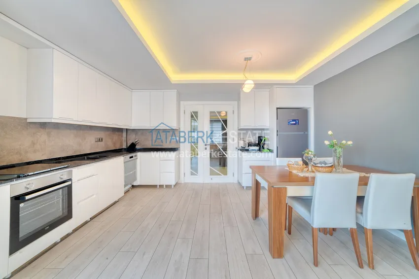 Kupuj  Duplex 4+1 w Alanya, dzielnica Oba - umeblowany penthouse na zezwolenie na pobyt 4 