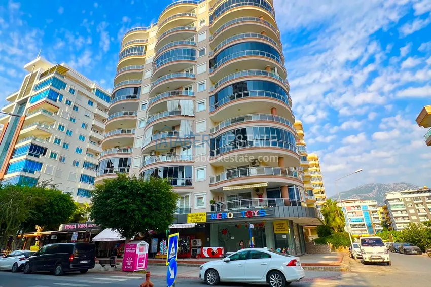 Apartament 2+1 w Alanya, dzielnica Mahmutlar - opcja umeblowana 150 metrów od morza 1 