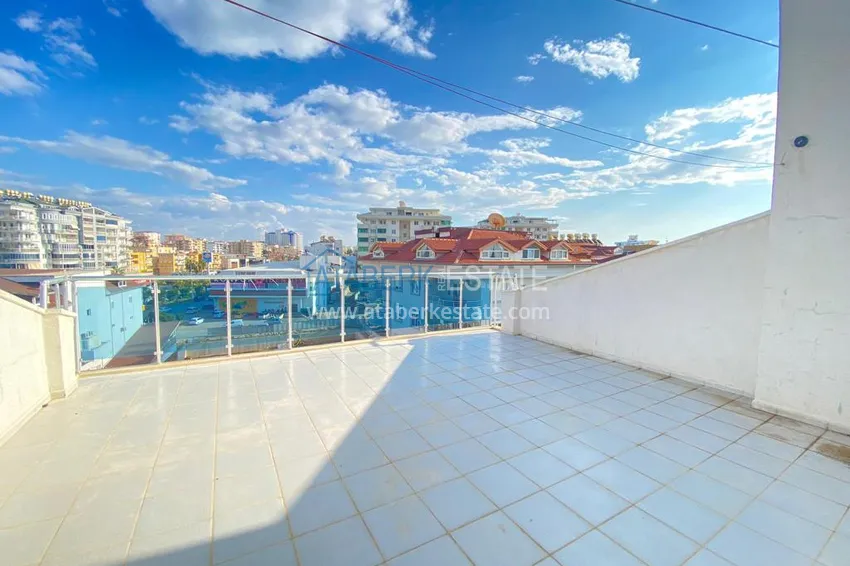 Apartament 1+1 w Alanyi, Oba — pod klucz z przeszklonym balkonem, blisko morza  11 