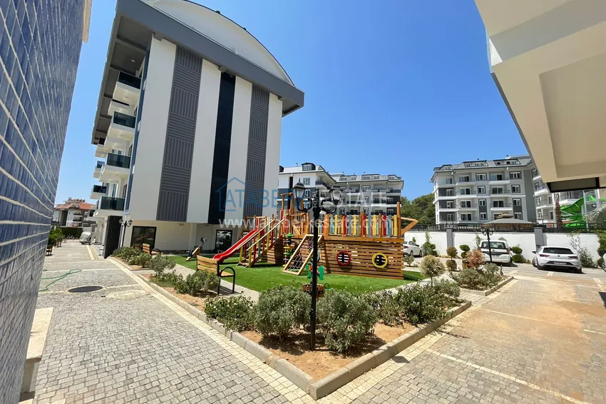 Duplex 2+1 w Alanya, Oba — dwupoziomowy penthouse z meblami, otwarty widok na góry 13 